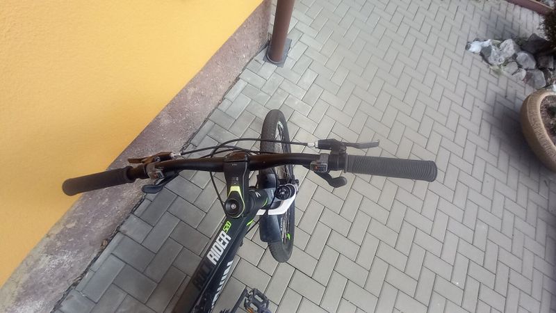 Prodám horské kolo B’TWIN 27,5" 3x8, velikost M