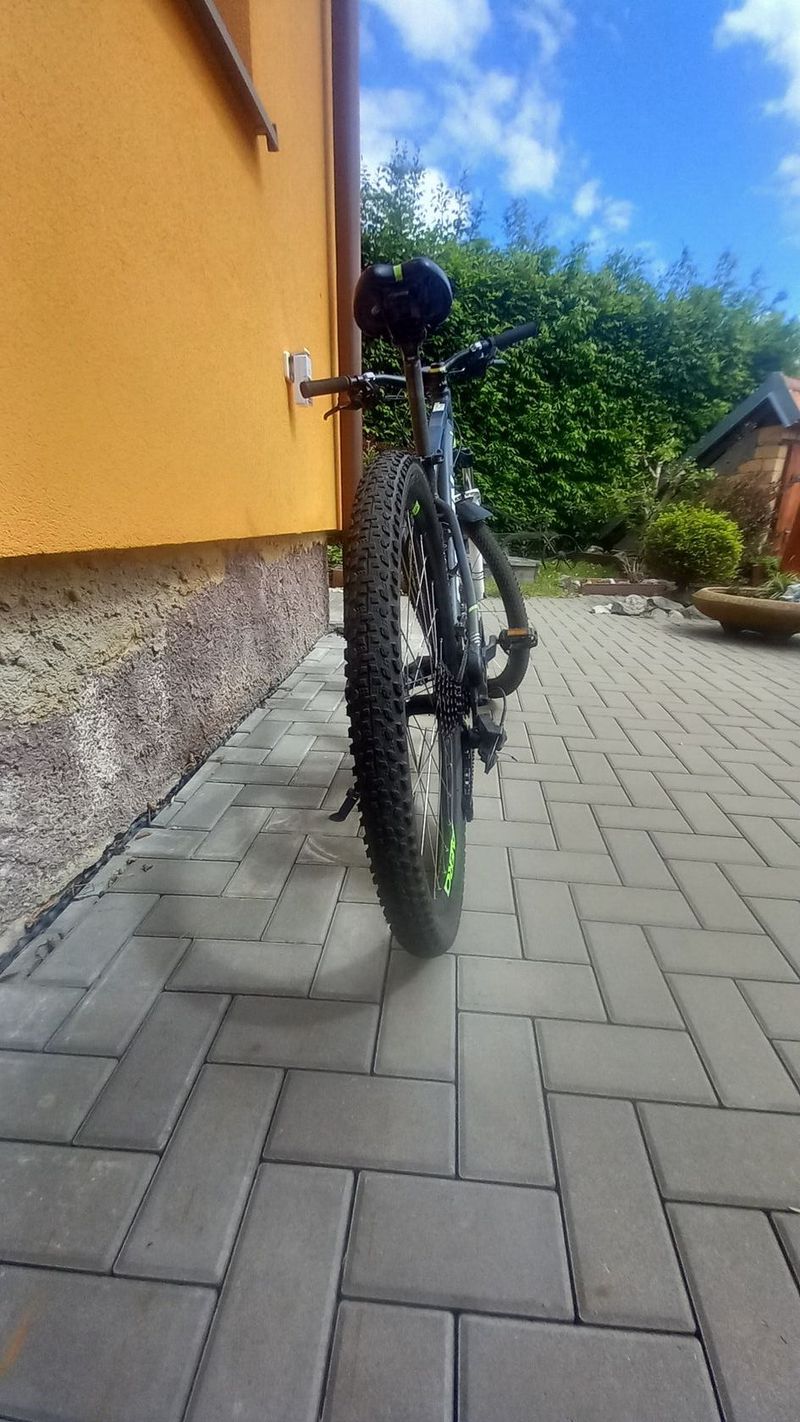 Prodám horské kolo B’TWIN 27,5" 3x8, velikost M