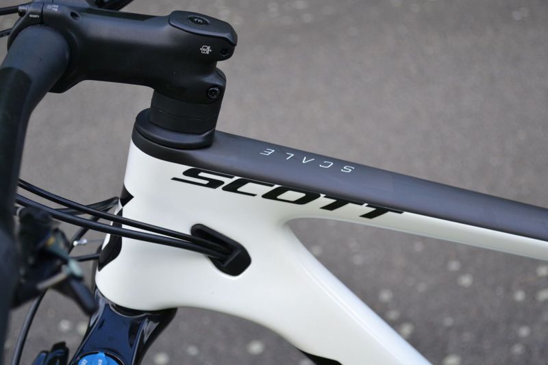 Scott Scale 930 Carbon White (L) Top Stav