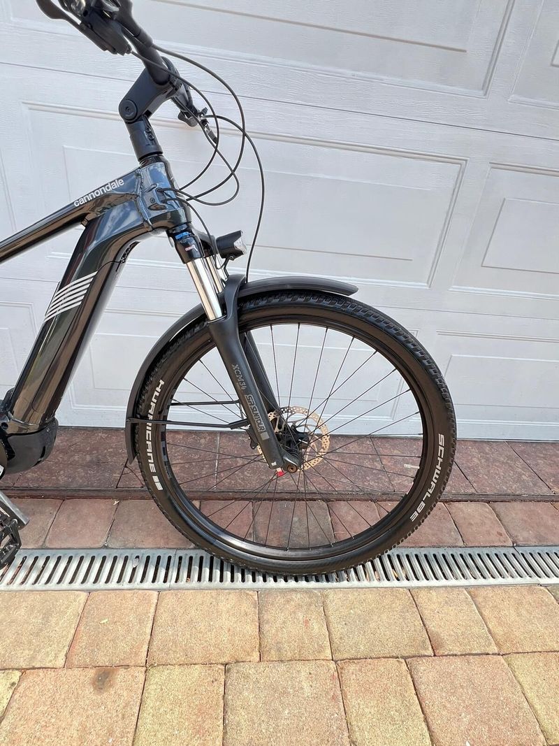 Trekingové elektrokolo Cannondale Tesoro Neo X2 - Graphite