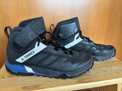 Boty Adidas Terrex na platformové pedály