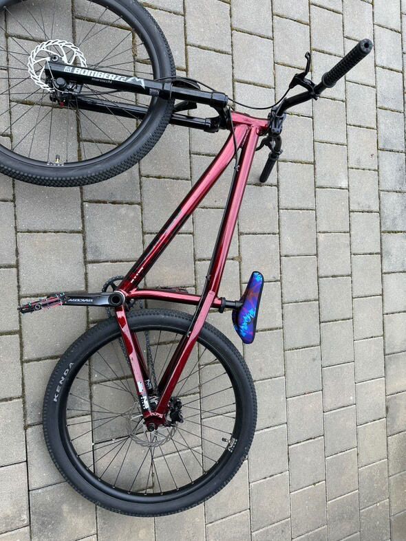 Prodám NS bike Movement z2 bylo 3x na pumptracku a 1 na dirtových skocích ke vpodstatě úplně nové. 