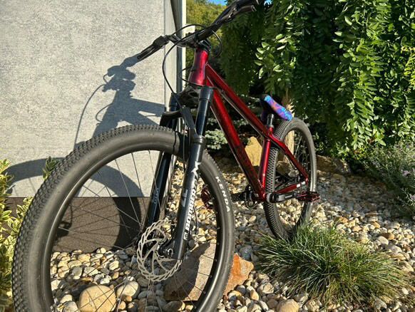 Prodám NS bike Movement z2 bylo 3x na pumptracku a 1 na dirtových skocích ke vpodstatě úplně nové. 