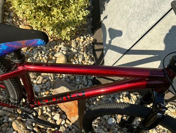 Prodám NS bike Movement z2 bylo 3x na pumptracku a 1 na dirtových skocích ke vpodstatě úplně nové. 