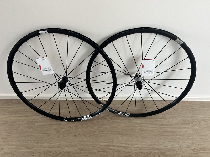 Nová silniční/gravel kola DT Swiss CR 1600 (zadní) C1800 (přední)