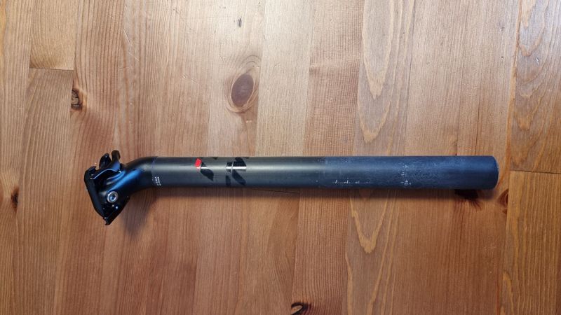 Sedlovka ITM KERO karbon 31,6mm 350mm