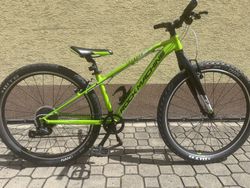Juniorské kolo Rock Machine Thunder 27,5