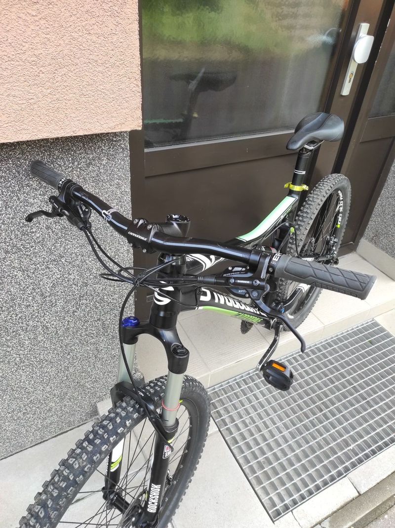 Cannondale (L) celoodpružené horské kolo 26