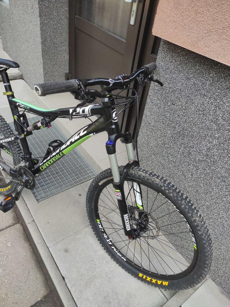 Cannondale (L) celoodpružené horské kolo 26