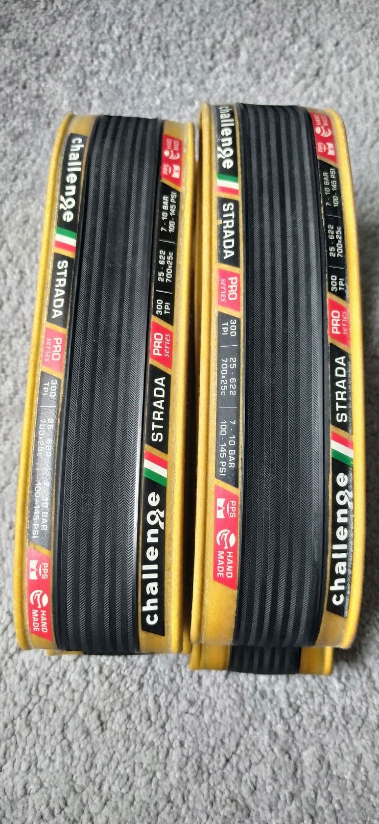 Pláště CHALLENGE STRADA Pro 700x25