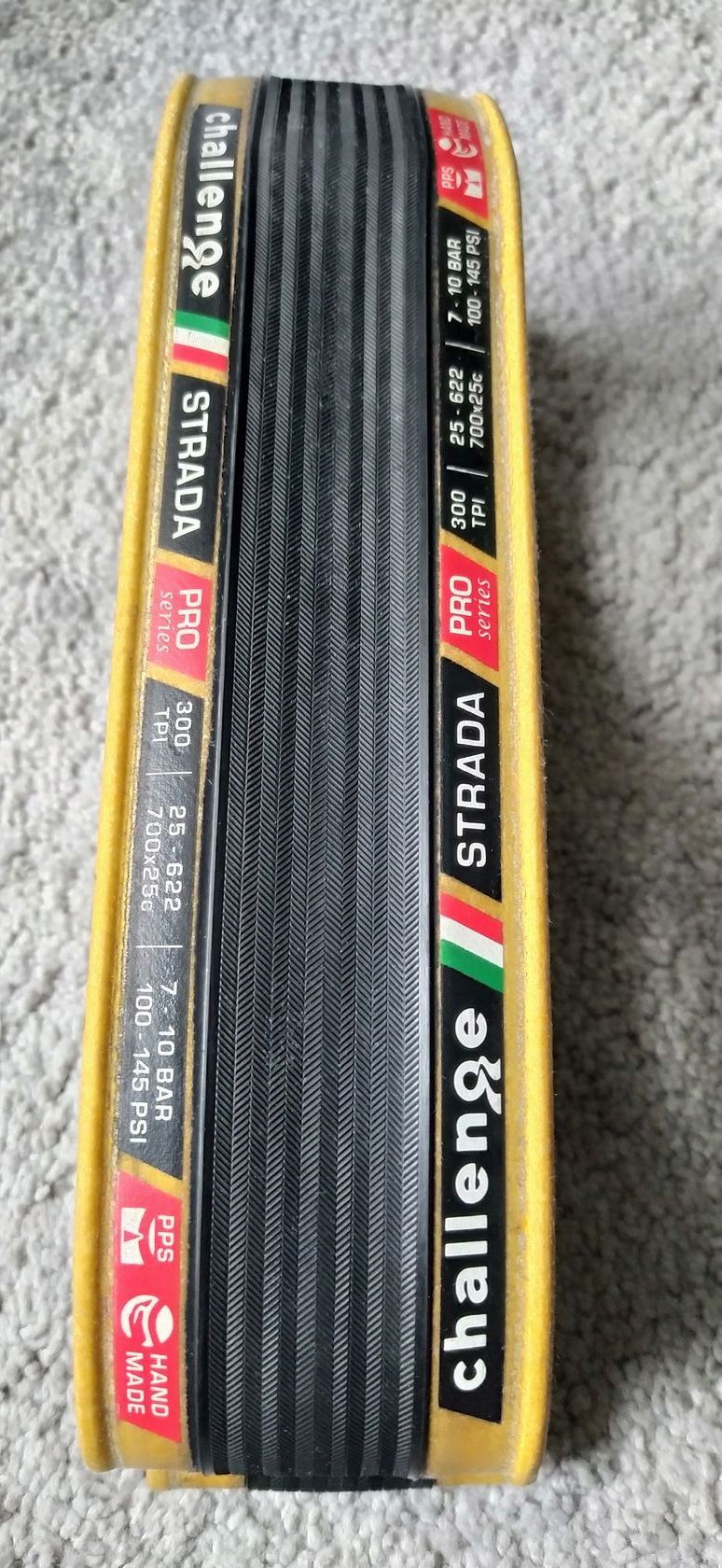 Pláště CHALLENGE STRADA Pro 700x25