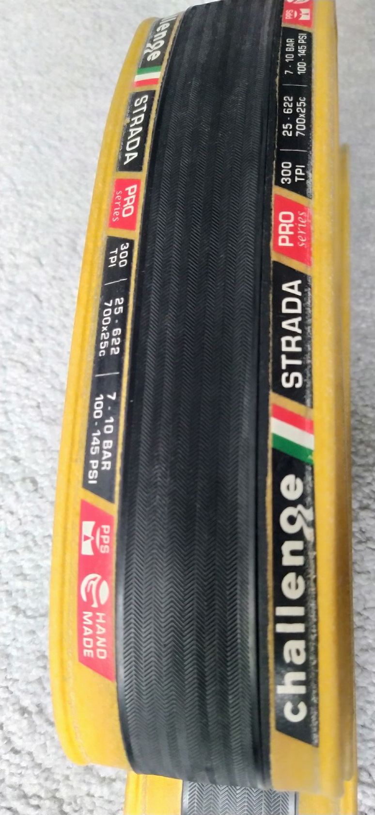 Pláště CHALLENGE STRADA Pro 700x25