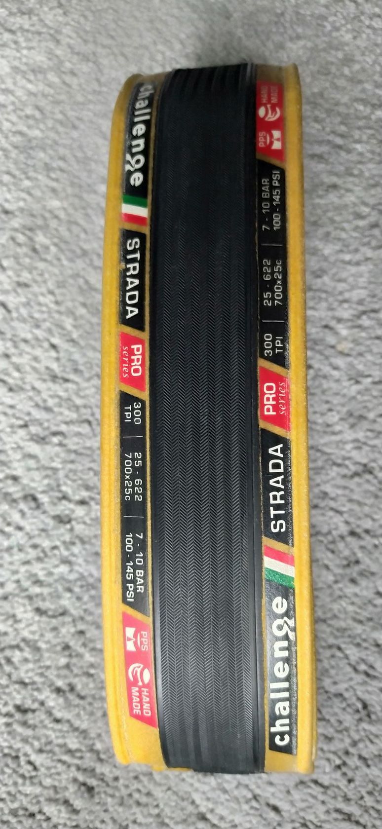 Pláště CHALLENGE STRADA Pro 700x25
