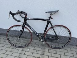 Silniční kolo Ravo Allegro – Karbonový rám