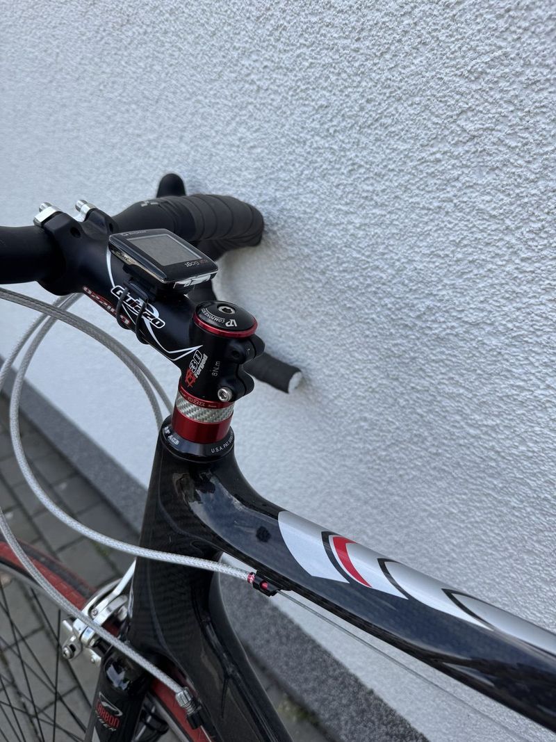 Silniční kolo Ravo Allegro – Karbonový rám