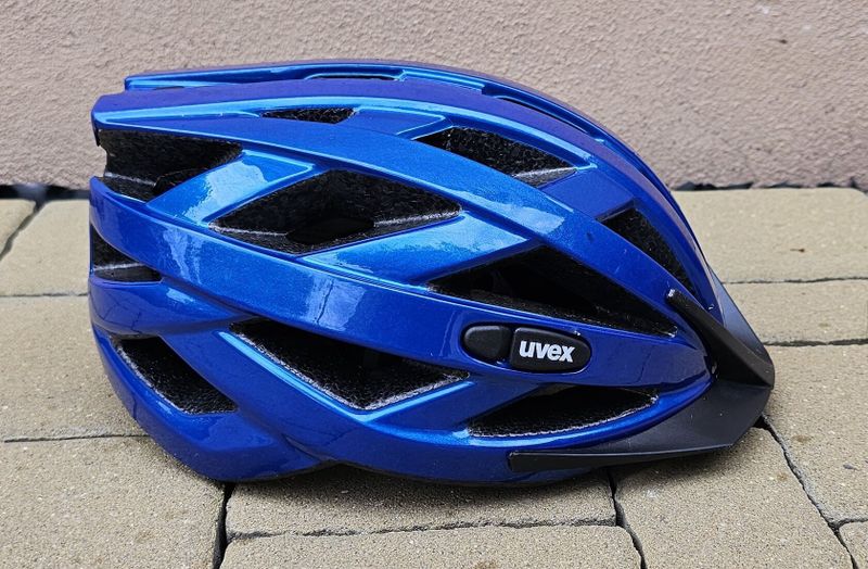 Juniorská přilba UVEX i-vo XB039-2