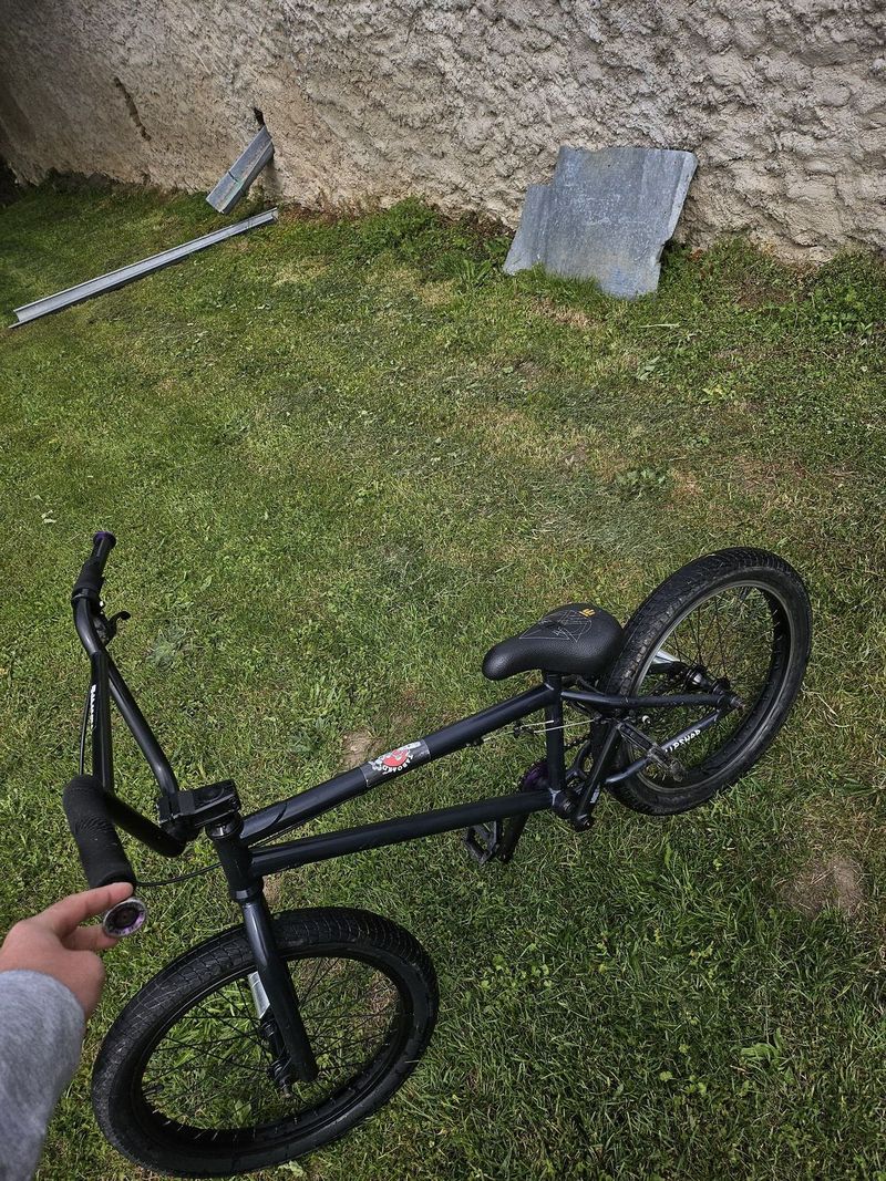 Mongoose bmx