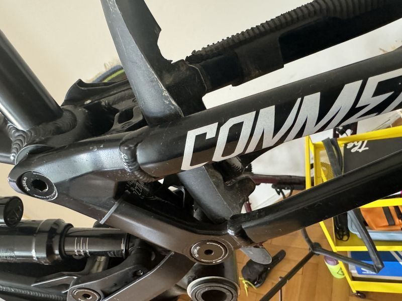 Commencal Supreme SX + Rock Shox Super Deluxe RC3