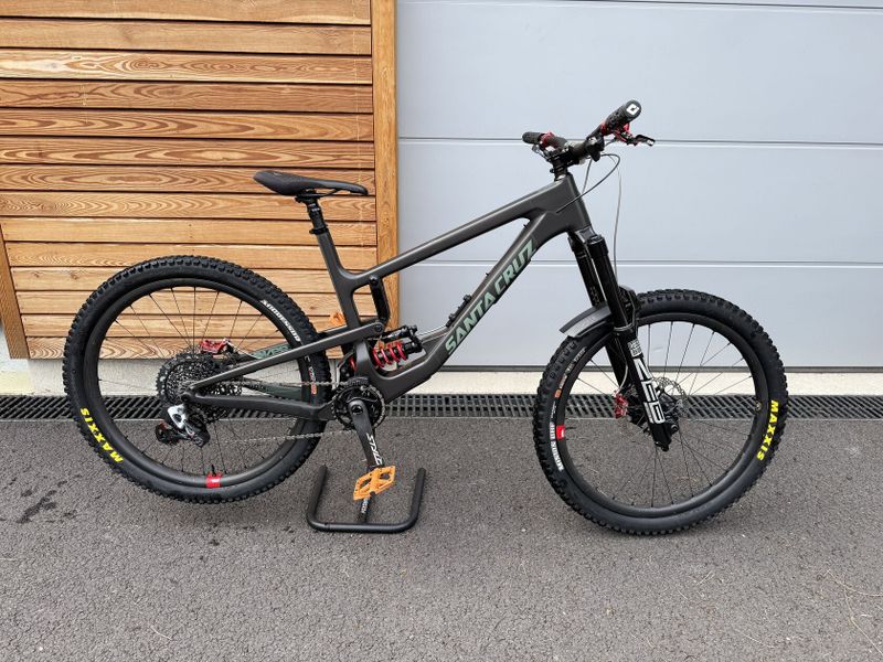 Santa Cruz Nomad X01 axs RSV