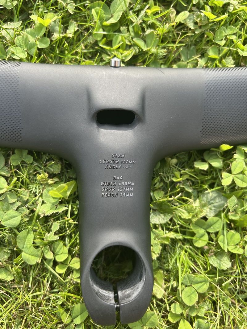 Nová řidítka Specialized Roval Ripide Cockpit
