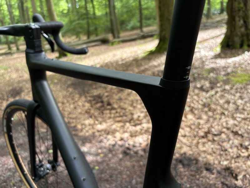 karbonový gravel 55cm, Shimano GRX 1x11