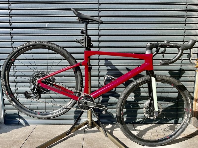 BMC URS 01 ONE, Sram Red/XX1 asx, 1x12, power meter, Enve g23 (handmade USA, 1300g), vel.M 170-180cm
