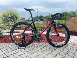Závodní karbonové silniční kolo MAXBIKE Aravis 2019