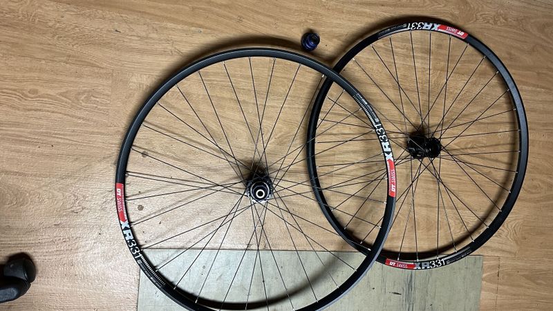 Zapletená kola DT Swiss XR 331 - 1,590g SH, XD