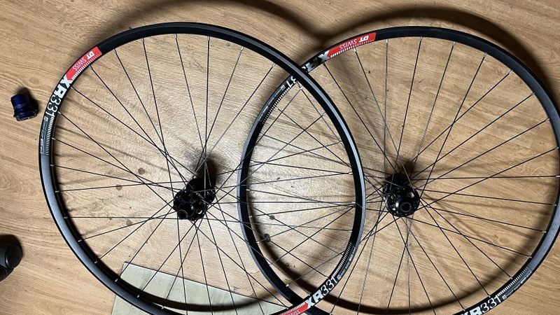 Zapletená kola DT Swiss XR 331 - 1,590g SH, XD