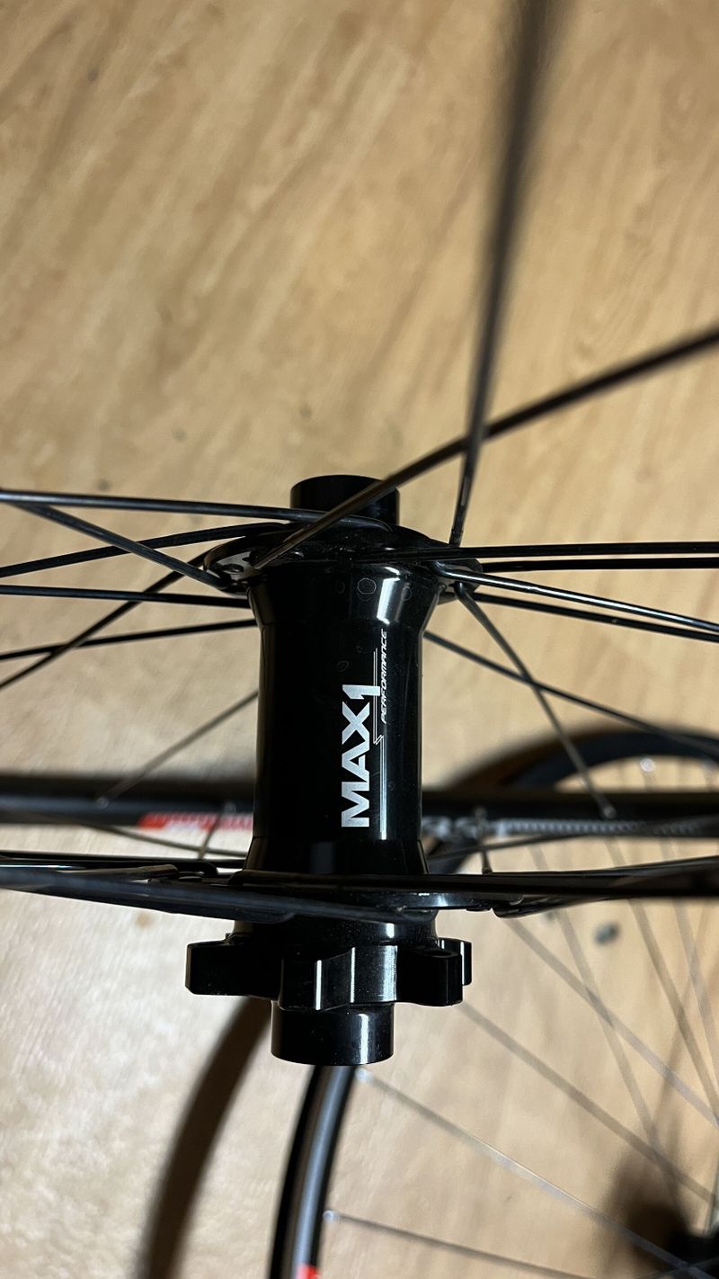 Zapletená kola DT Swiss XR 331 - 1,590g SH, XD