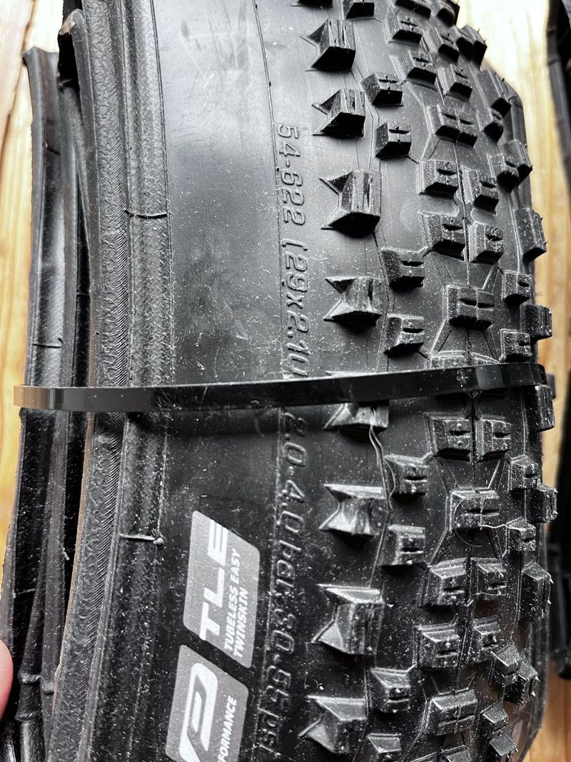 nové pláště Schwalbe Racing Ralph TLE 29x2,1 kevlar