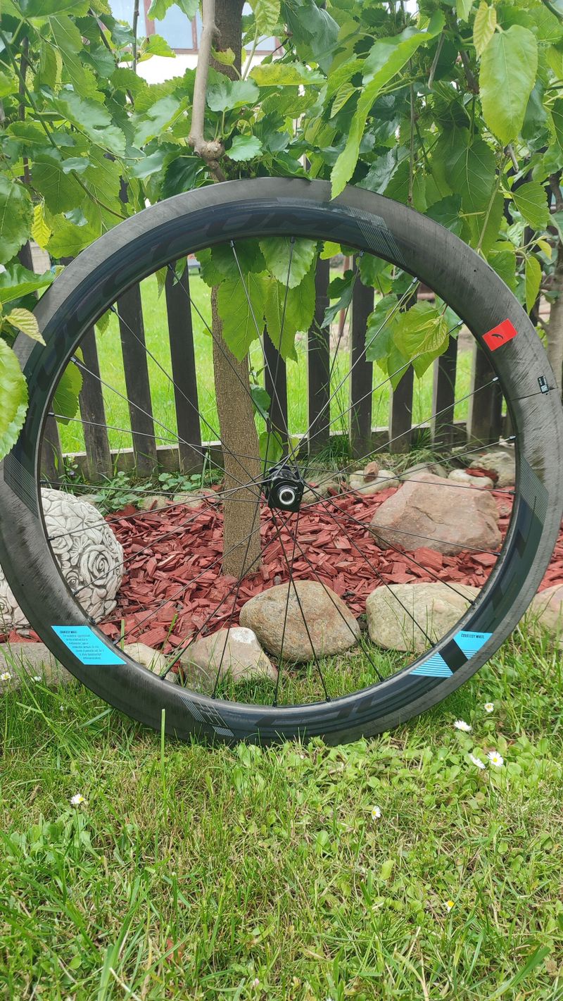 Silniční karbonová kola Fulcrum Wind 55 DB