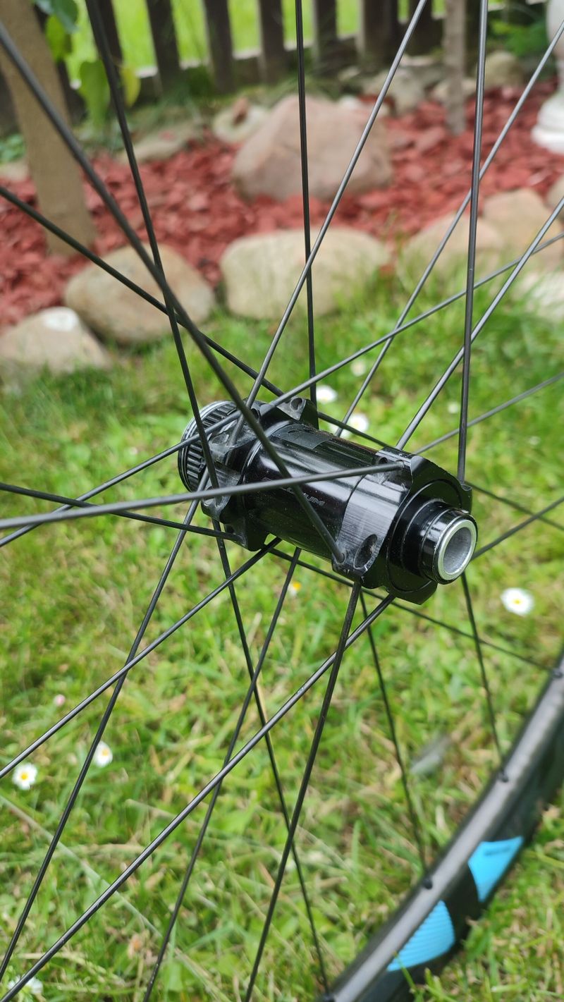 Silniční karbonová kola Fulcrum Wind 55 DB