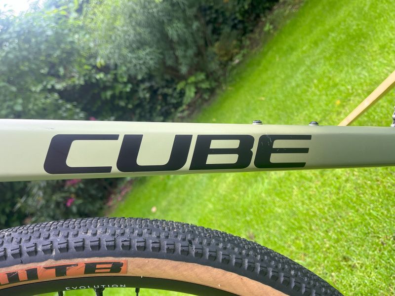 Gravel CUBE Nuroad C:62, SLX, NOVÉ, najeto 200km, karbonový rám, elektrikcká přehazovačka. 8,3 kg