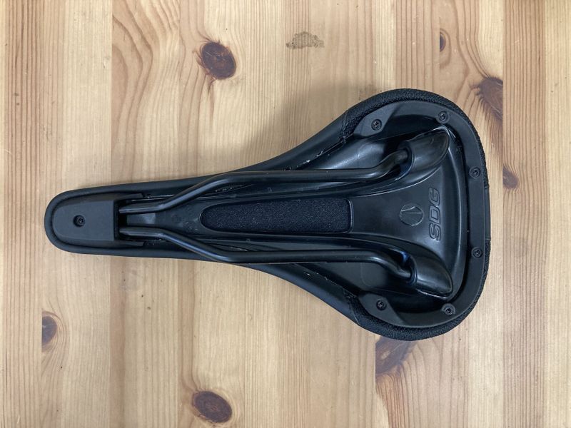nové Sedlo SDG Bel-Air V3 Lux Alloy