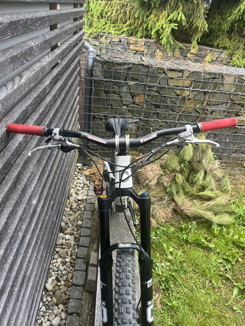 Commencal Clash