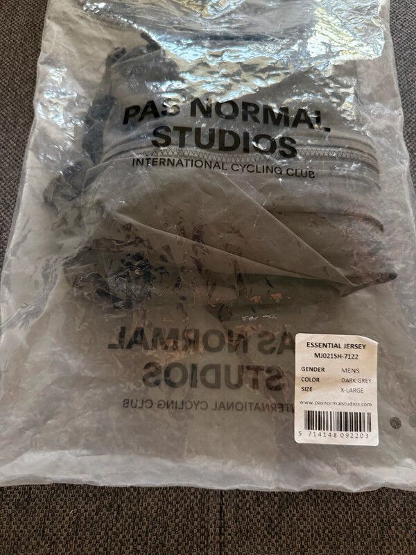 pánské cyklistické šortky bibsy + pánský cyklistický dres Pas Normal Studios ve vel. XL 