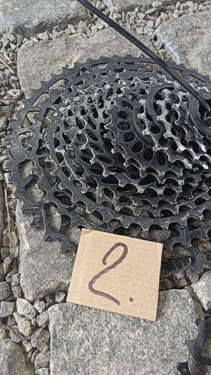 kazety SRAM 12s 11-50 na HG ořech