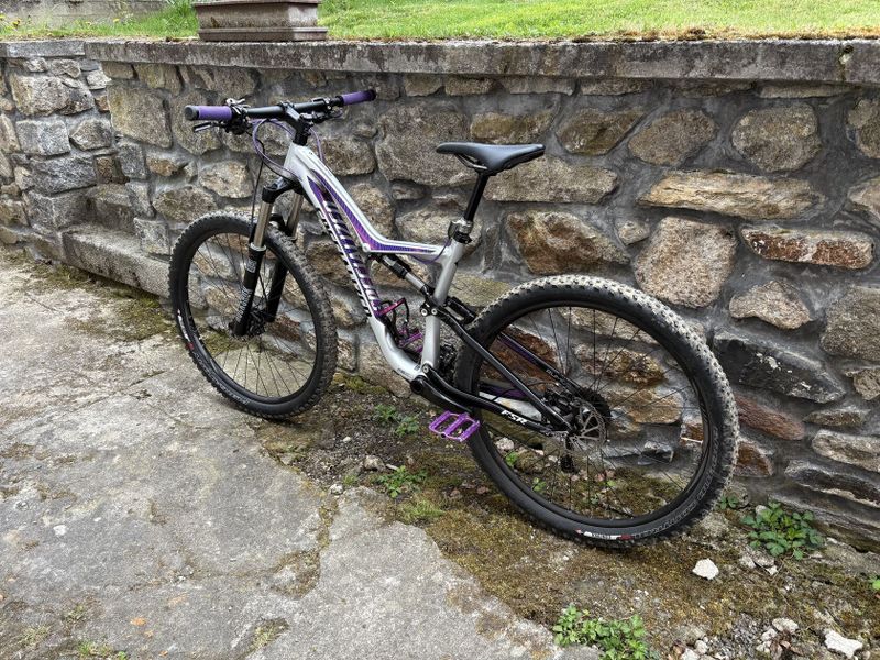 Dámské celoodpružené kolo Specialized Rumor 650b
