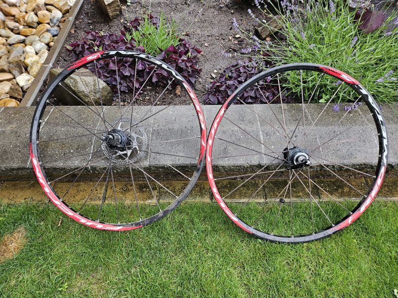 Fulcrum Redmetal 5