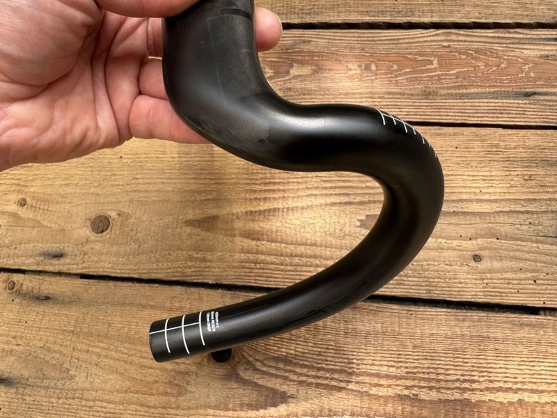 Řidítka Cervélo AB09 42cm - NOVÁ sundané z kola