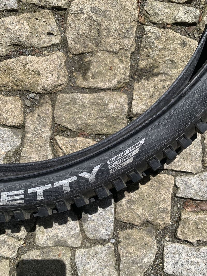 Pláště Schwalbe - Magic Marry a Big Betty