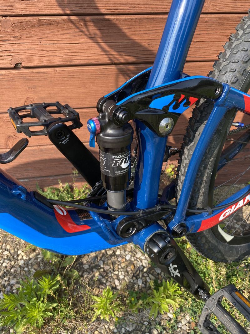 GIANT ANTHEM 27.5 1