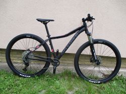 Nové 29" kolo Maxbike M509D 17", vzduch. vidlice Suntour Raidon, Shimano Deore1x11, pevná osa