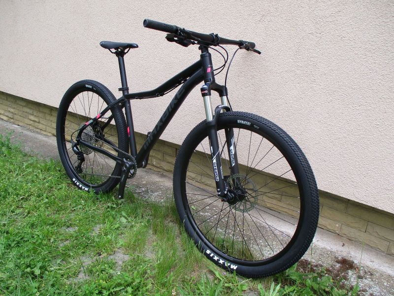 Nové 29" kolo Maxbike M509D 17", vzduch. vidlice Suntour Raidon, Shimano Deore1x11, pevná osa