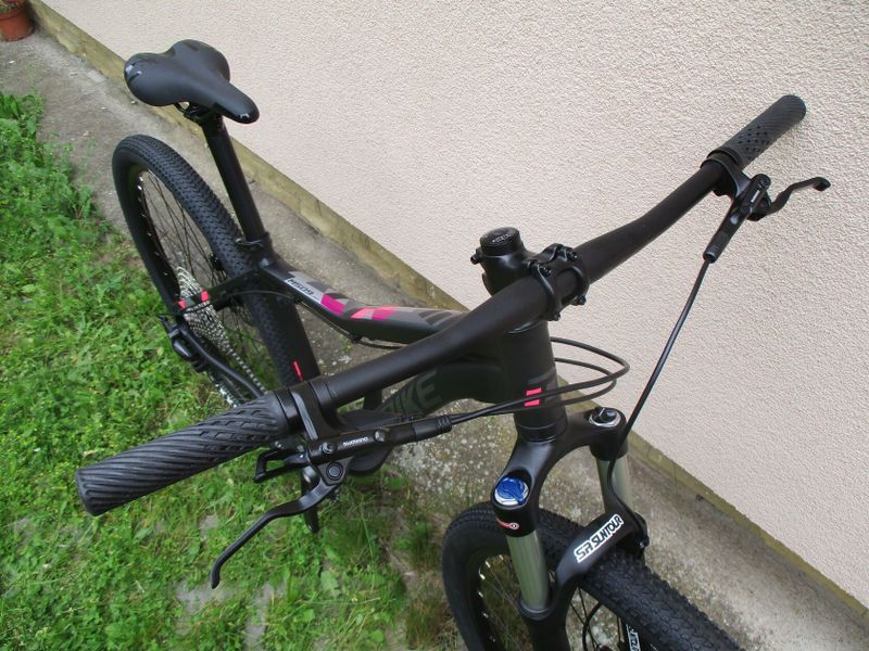 Nové 29" kolo Maxbike M509D 17", vzduch. vidlice Suntour Raidon, Shimano Deore1x11, pevná osa