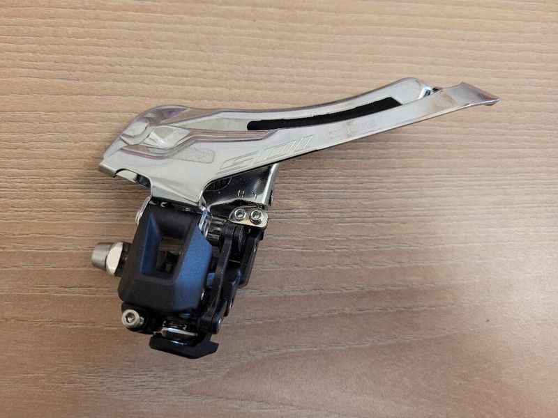 Přesmykač Shimano 105