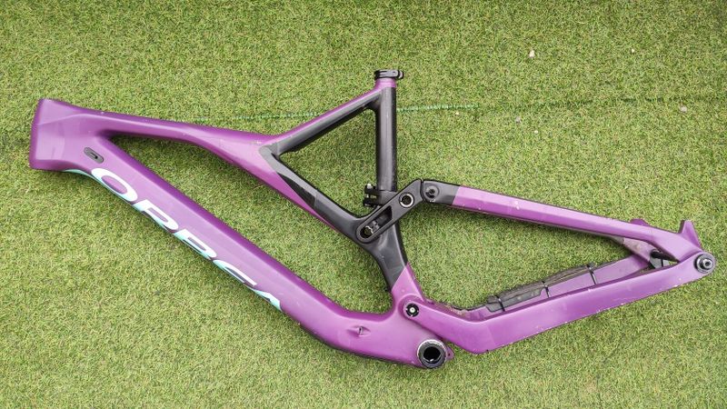 Karbonový rám Orbea Rallon 