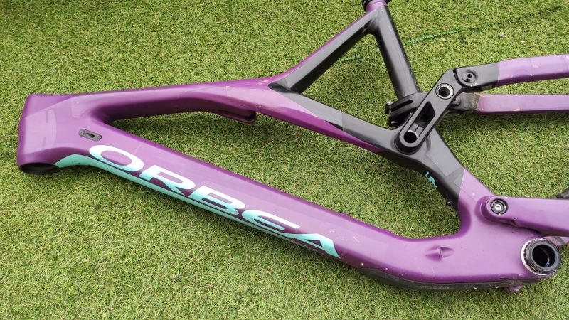 Karbonový rám Orbea Rallon 