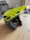 Nepoužitá nová helma Fox Dropframe Pro 51-55 cm